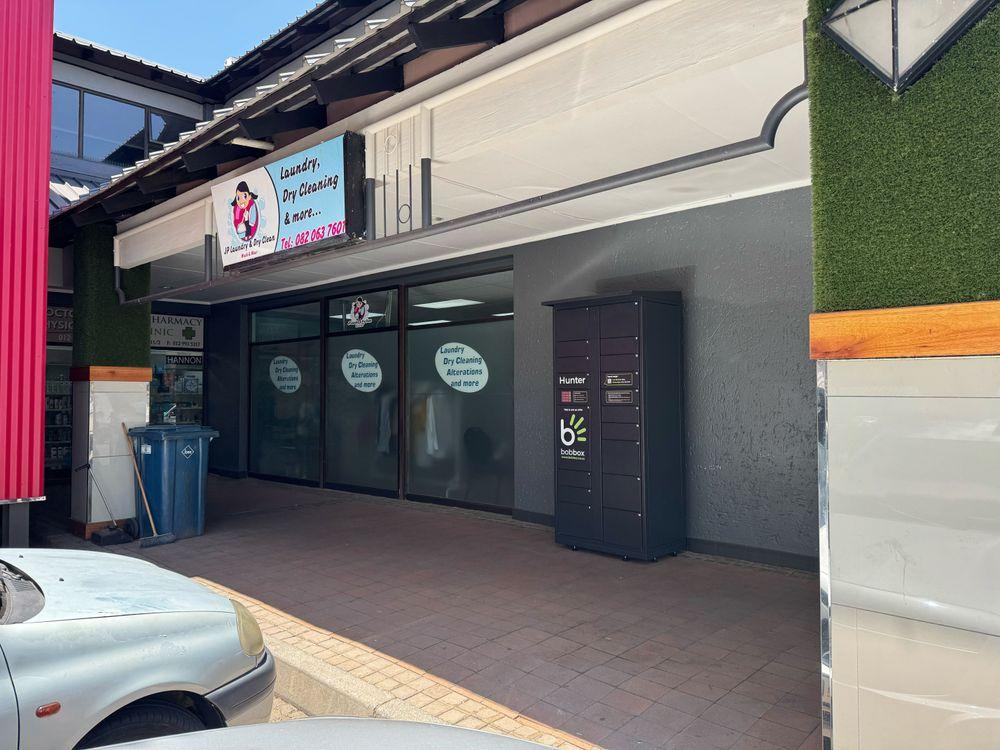 Woodhill Park Shopping Centre
