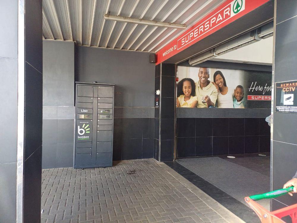 Daku Square Shopping Centre